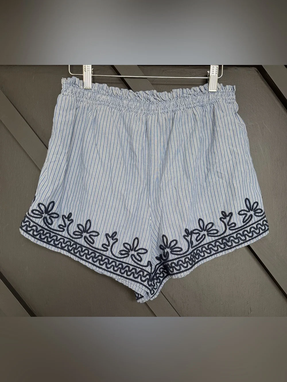 Tuckernuck Soutache Embroidered Jacques Blouse & Ava Shorts Set in Blue/White, M